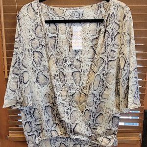 BB Dakota Python Mind The Wrap Top Womens XL New with Tags